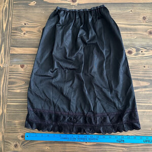 Vintage Women's Deena Lingerie Slip Skirt Small Black scalloped hem
